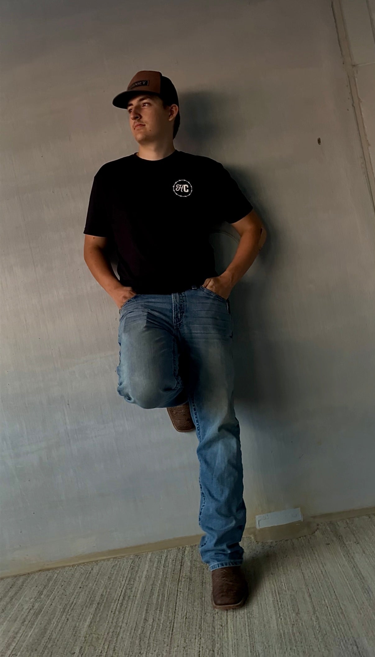 Not daddy’s money black tee
