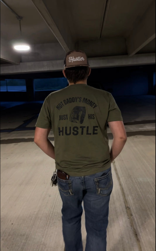 Not daddy’s money green tee
